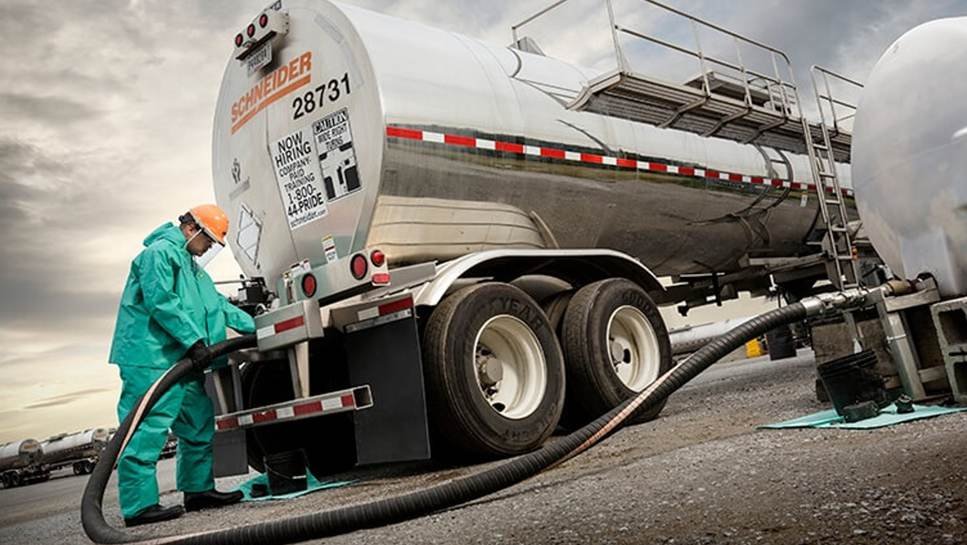 CDL HazMat Study Guide 2026: Placards, Rules & TSA Background Check