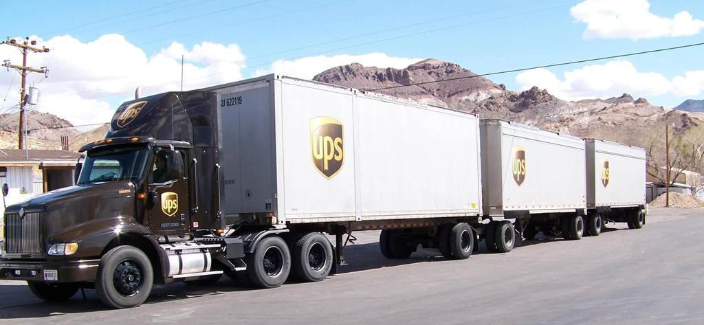 Long-haul commercial truck operating across South Dakota